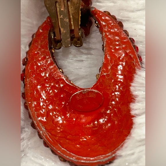 Vintage Bellini Vibrant Red Swarovski crystal drops earrings New/Clip/ Designer - Picture 9 of 13